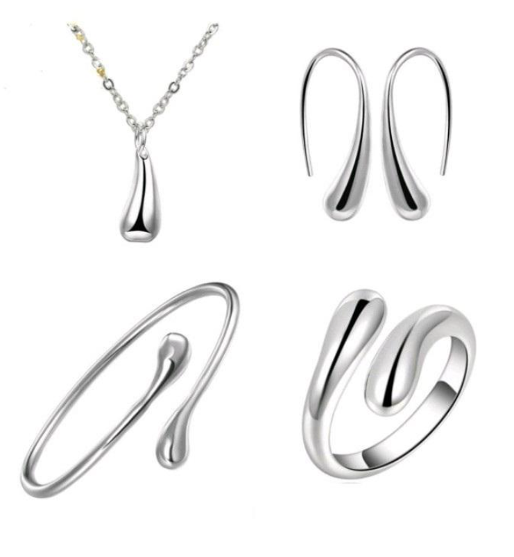 18K Gold-Plated Brass and Zirconia Jewelry Set — Stylish Gold-Tone Brass Teardrop Earrings, Designed Exclusively for Women's Weddings.