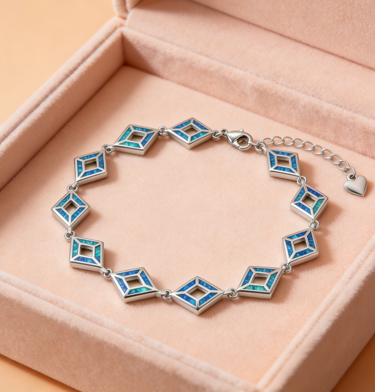 Athens-Style Geometric Jewelry Set: An Elegant and Minimalist Bracelet and Necklace for Women—A Chic, High-End Accessory.