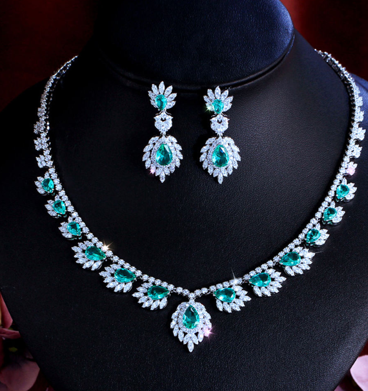 "Blooming Splendor" Light Luxury Women's Necklace & Earrings Set — Brass Inlaid with Zircon, Floral Design — Niche Luxury Boutique Piece